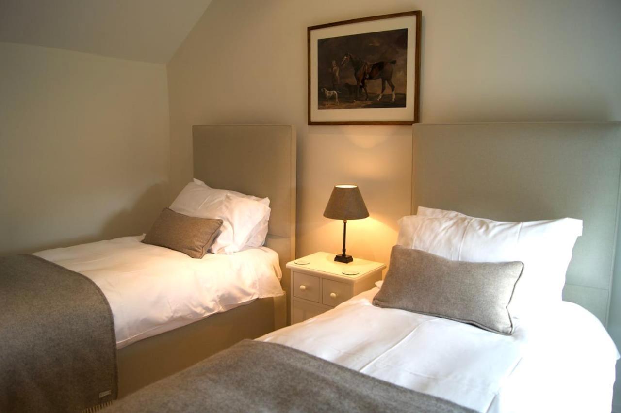 Moreton-in-Marsh Two Rose Walk Cottage Cotswolds מראה חיצוני תמונה